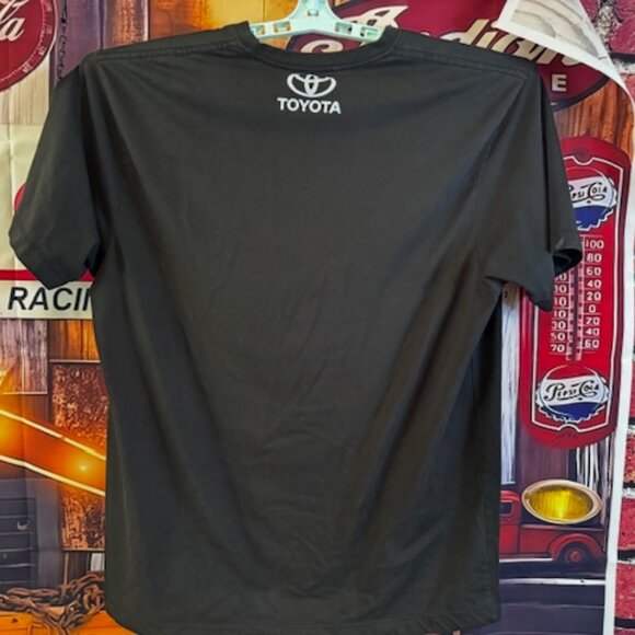 Joe Gibbs Racing Toyota Adult Team Issued T Shirt Size Medium - Picture 5 of 5